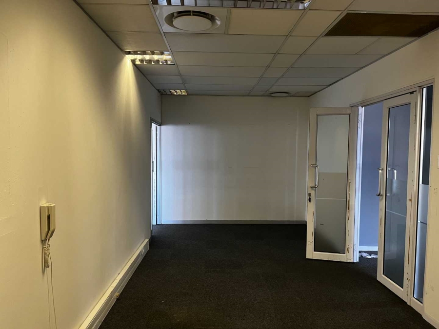 To Let commercial Property for Rent in Milnerton Western Cape